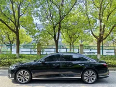 2021 Audi A8L 55 TFSI quattro Premium, чёрный — фото 14