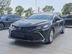 2021 Toyota Camry 2.5HGVP, чёрный — фото 1