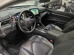2021 Toyota Camry 2.0G Luxury, белый — фото 9