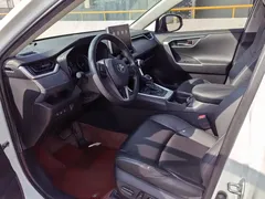 2022 Toyota Wildlander 2.5L E-CVT PLUS, белый — фото 4
