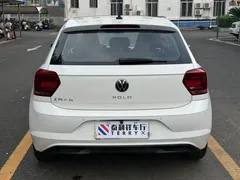 2021 Volkswagen Polo Plus 1.5L AT Colorful Tech, белый — фото 5