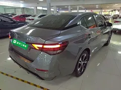 2021 Nissan Sylphy 1.6L XL CVT — фото 7