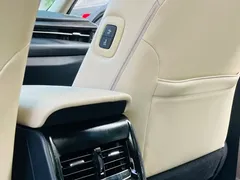 2022 Toyota Avalon 2.0L XLE Premium, чёрный — фото 11