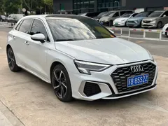 2023 Audi A3 Sportback 35 TFSI Fashion Sport, белый — фото 3
