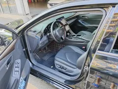 2021 Toyota Avalon 2.5L Luxury, чёрный — фото 8