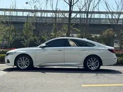 2022 Honda Accord 260TURBO Luxury, белый — фото 3