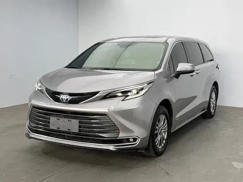 2021 Toyota Sienna 2.5L Hybrid Luxury