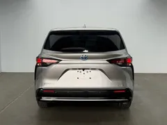 2021 Toyota Sienna 2.5L Hybrid Luxury — фото 6