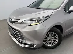 2021 Toyota Sienna 2.5L Hybrid Luxury — фото 11