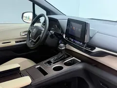 2021 Toyota Sienna 2.5L Hybrid Luxury — фото 15