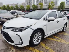 2021 Toyota Corolla 1.8L E-CVT, белый — фото 2