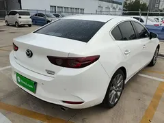 2021 Mazda 3 2.0L, белый — фото 7