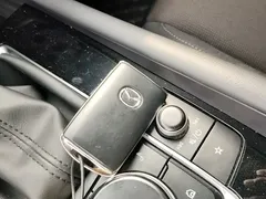 2021 Mazda 3 2.0L, белый — фото 9