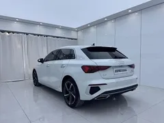 2023 Audi A3 Sportback 35 TFSI Fashion Sport, белый — фото 4