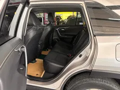 2022 Toyota Wildlander 2.0L CVT 4WD Luxury Plus — фото 11