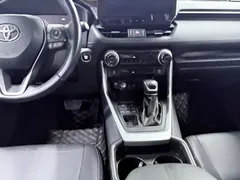 2023 Toyota Wildlander 2.0L CVT 4WD Luxury Plus, белый — фото 16