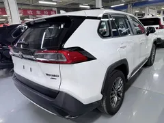 2023 Toyota Wildlander 2.0L CVT 4WD Luxury Plus, белый — фото 19