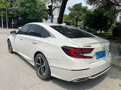 2022 Honda Accord 260TURBO Luxury, белый — фото 4