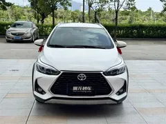 2022 Toyota Yaris L Zhixuan X 1.5L CVT Luxury Plus, белый — фото 2