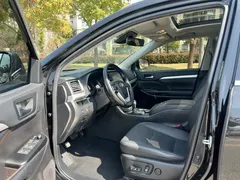2021 Toyota Highlander 2.0T 2WD Luxury 7, чёрный — фото 11