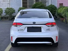 2022 Toyota Levin Hybrid 1.8H E-CVT Leading, белый — фото 10