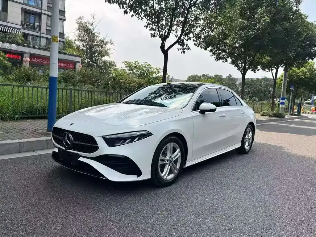 2023 Mercedes-Benz A-Class 180 L
