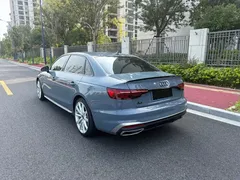 2022 Audi A4L 40 TFSI quattro RS, синий — фото 5