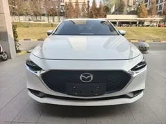 2021 Mazda 3 1.5L AT, белый — фото 2