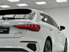2023 Audi A3 Sportback 35 TFSI Fashion Sport, белый — фото 17