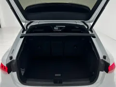 2023 Audi A3 Sportback 35 TFSI Fashion Sport, белый — фото 18