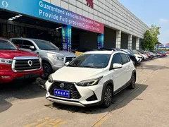 2021 Toyota Yaris L Zhixuan X 1.5L CVT Luxury, белый — фото 1