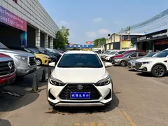 2021 Toyota Yaris L Zhixuan X 1.5L CVT Luxury, белый — фото 2