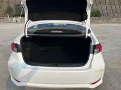 2021 Toyota Corolla 1.8L E-CVT, белый — фото 8