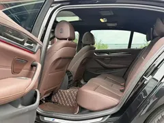 2022 BMW 5 Series 525Li M Sport Package, чёрный — фото 8
