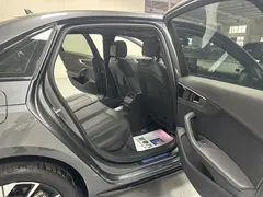 2023 Audi A4L 40 TFSI Luxury Dynamic — фото 14