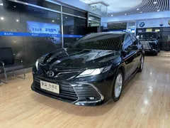 2021 Toyota Camry 2.0G Luxury, чёрный — фото 2