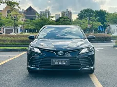 2021 Toyota Camry 2.5G, чёрный — фото 2