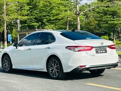 2023 Toyota Camry 2.5G Luxury, белый — фото 8
