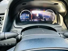 2023 Toyota Camry 2.5G Luxury, белый — фото 20