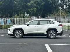 2022 Toyota Wildlander 2.0L CVT 4WD Luxury Plus, белый — фото 2