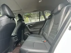2022 Toyota Wildlander 2.0L CVT 4WD Luxury Plus, белый — фото 16