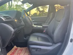 2023 Toyota Sienna 2.5L Hybrid Premium, белый — фото 9