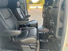 2023 Toyota Sienna 2.5L Hybrid Premium, белый — фото 16
