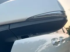 2023 Toyota Sienna 2.5L Hybrid Premium, белый — фото 26