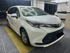 2023 Toyota Sienna 2.5L, белый — фото 3