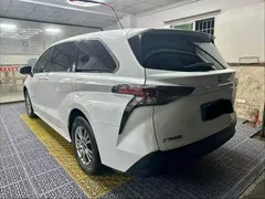 2023 Toyota Sienna 2.5L, белый — фото 8