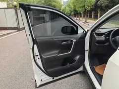 2020 Toyota Wildlander Hybrid 2.5L E-CVT 4WD Luxury, белый — фото 15