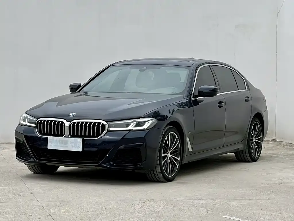 2022 BMW 5 Series 530Li Leading M Sport Package