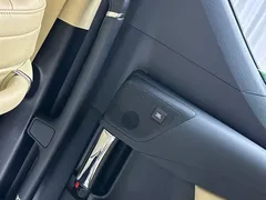 2021 Toyota Alphard Hybrid 2.5L Premium, белый — фото 30