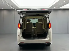 2021 Toyota Alphard Hybrid 2.5L Premium, белый — фото 41